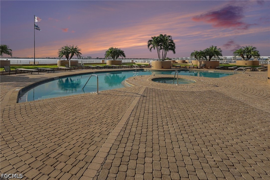 3 Bed Waterfront Home for Sale in Fort Myers, photo 38