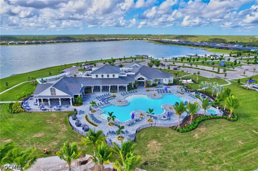 4 Bed Pool Home for Sale in Vista Wildblue, photo 38
