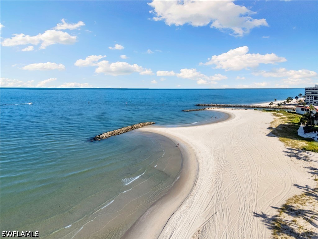 2 Bed Waterfront Home for Sale in Naples, photo 38