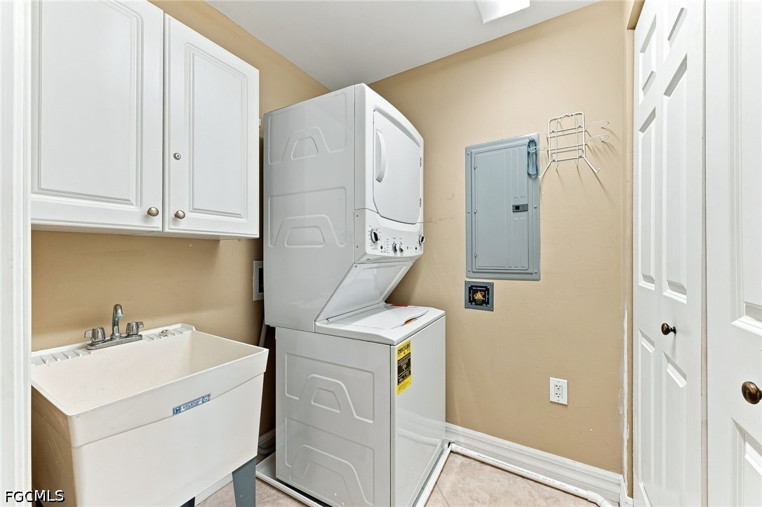 3 Bed Waterfront Home for Sale in Beau Rivage, photo 38