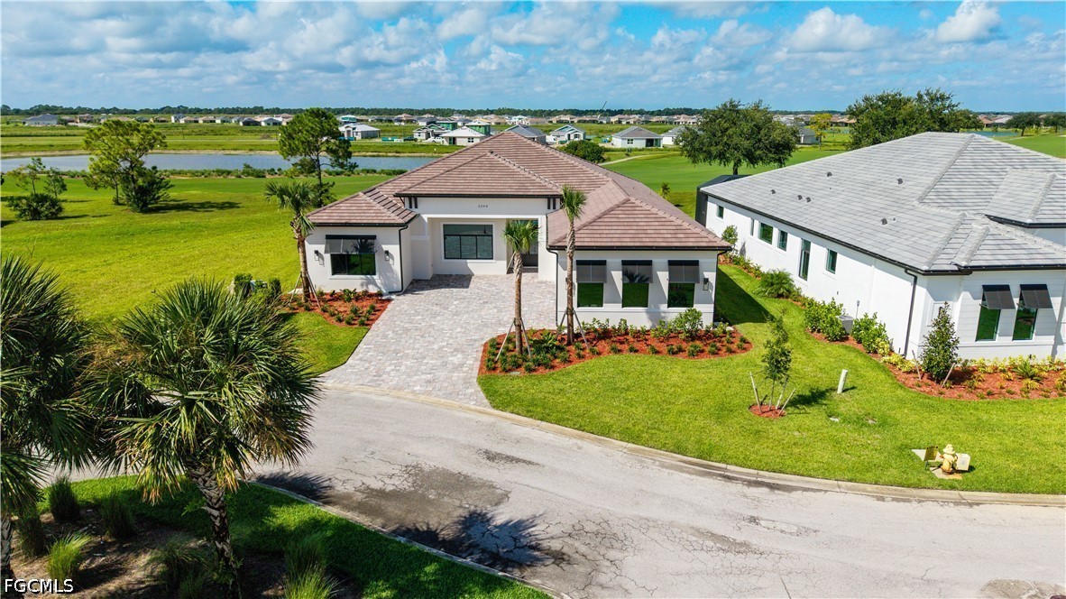 3 Bed Pool Home for Sale in Country Club, photo 38