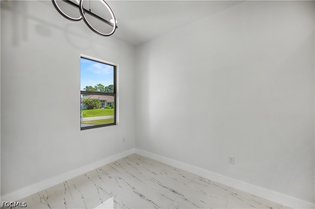 3 Bed SingleFamilyResidence for Sale in Lehigh Acres, photo 38