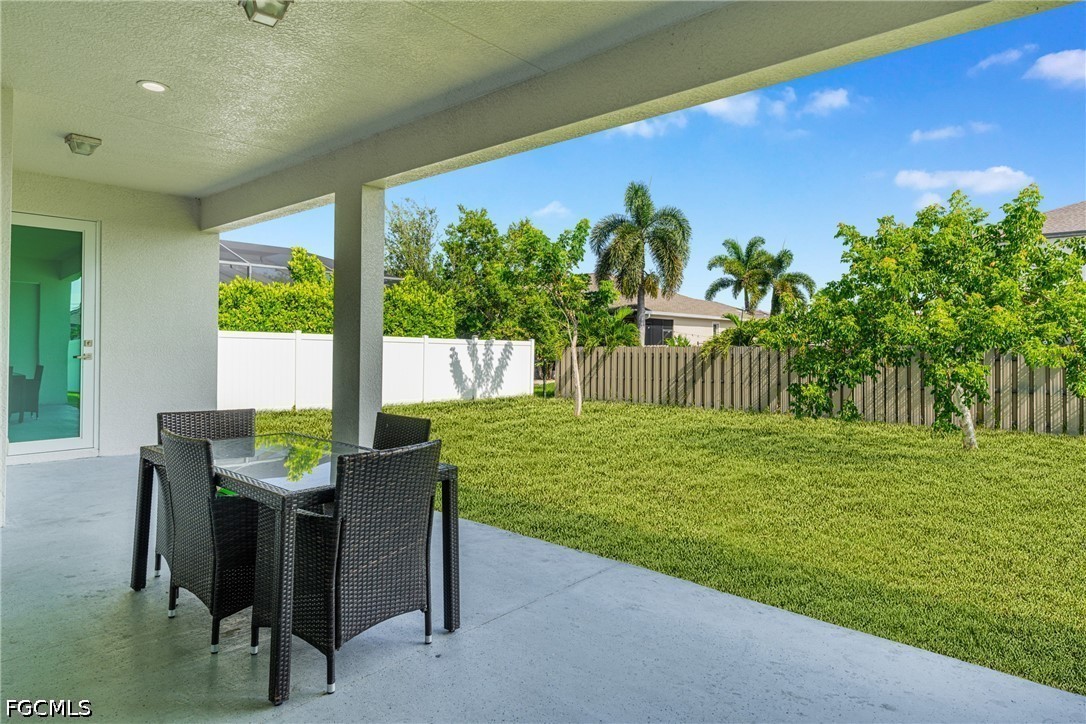 3 Bed SingleFamilyResidence for Sale in Cape Coral, photo 38