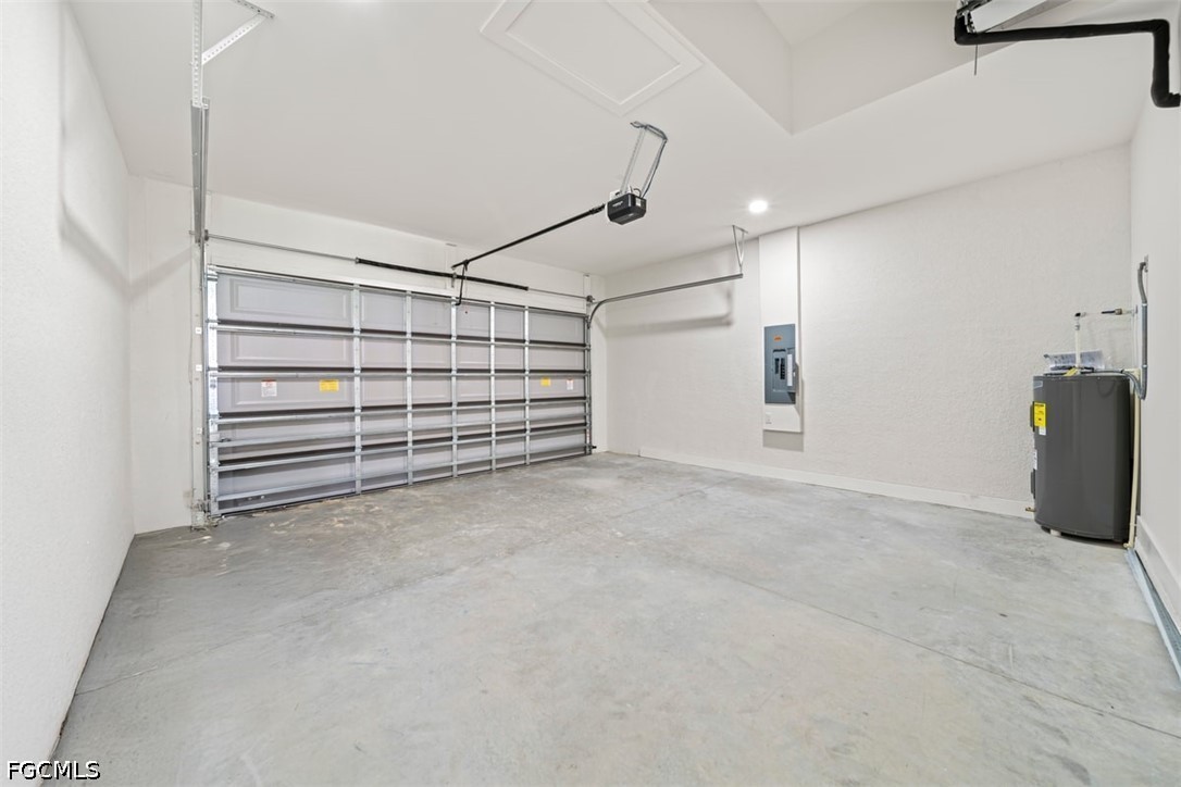 3 Bed SingleFamilyResidence for Sale in Cape Coral, photo 38