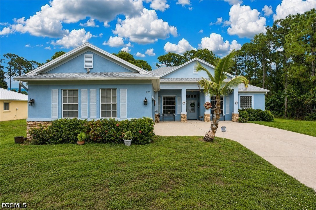 3 Bed Pool Home for Sale in Lehigh Acres, photo 38