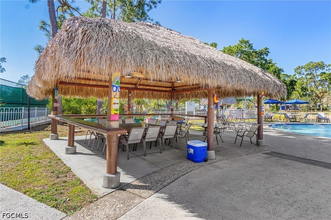 2 Bed Waterfront Home for Sale in North Fort Myers, photo 38