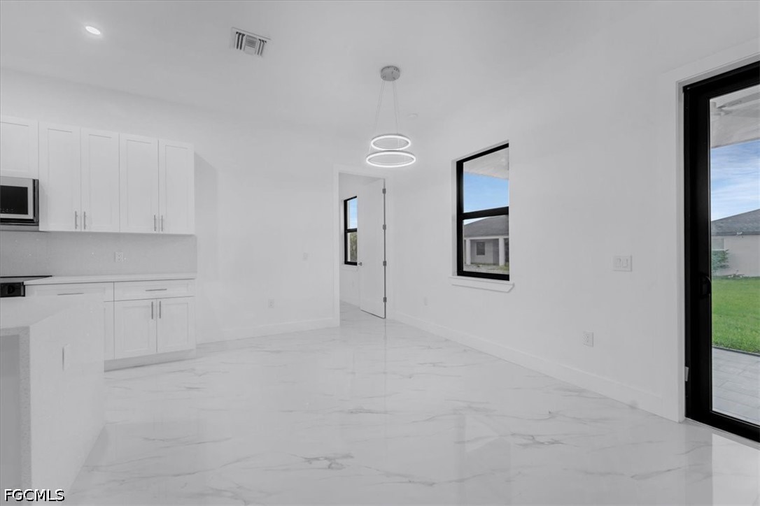 3 Bed SingleFamilyResidence for Sale in Cape Coral, photo 38