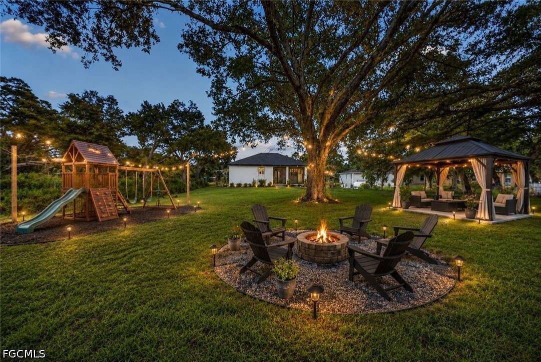 4 Bed SingleFamilyResidence for Sale in Lehigh Acres, photo 38