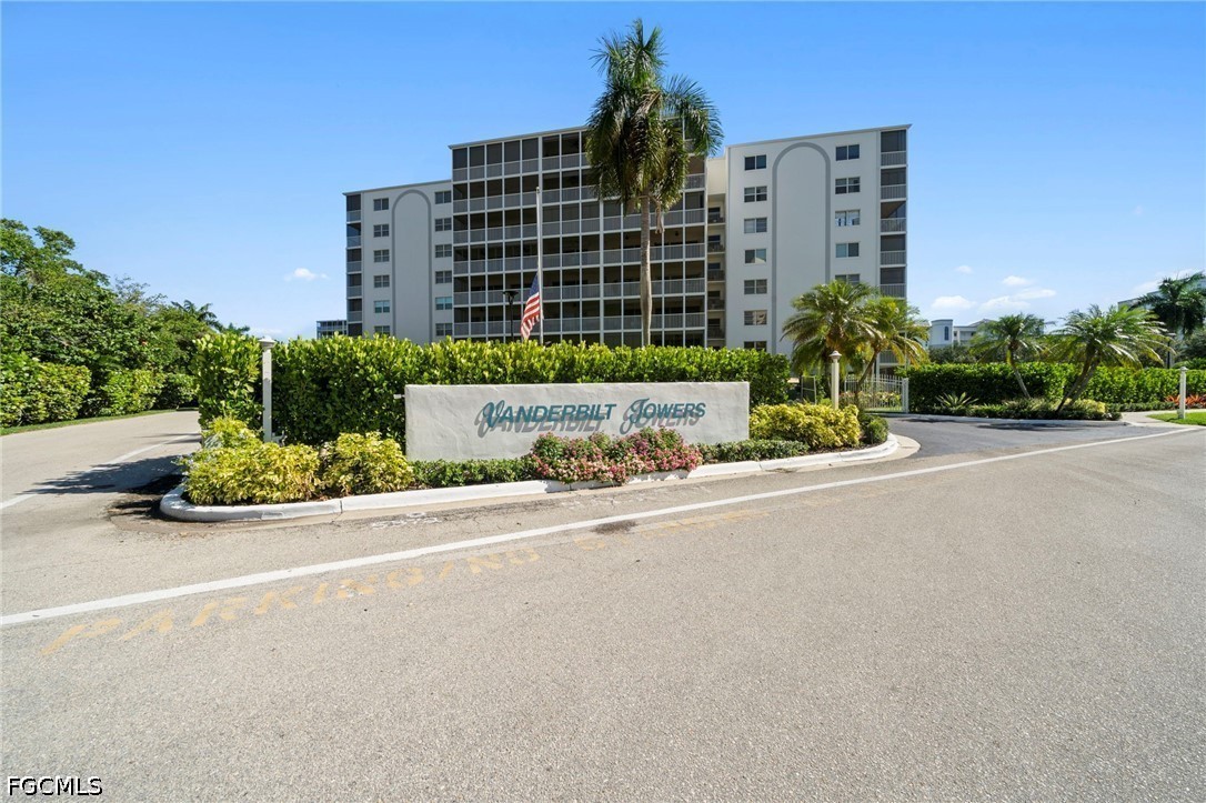 Condominium for Sale in Vanderbilt Towers, photo 38