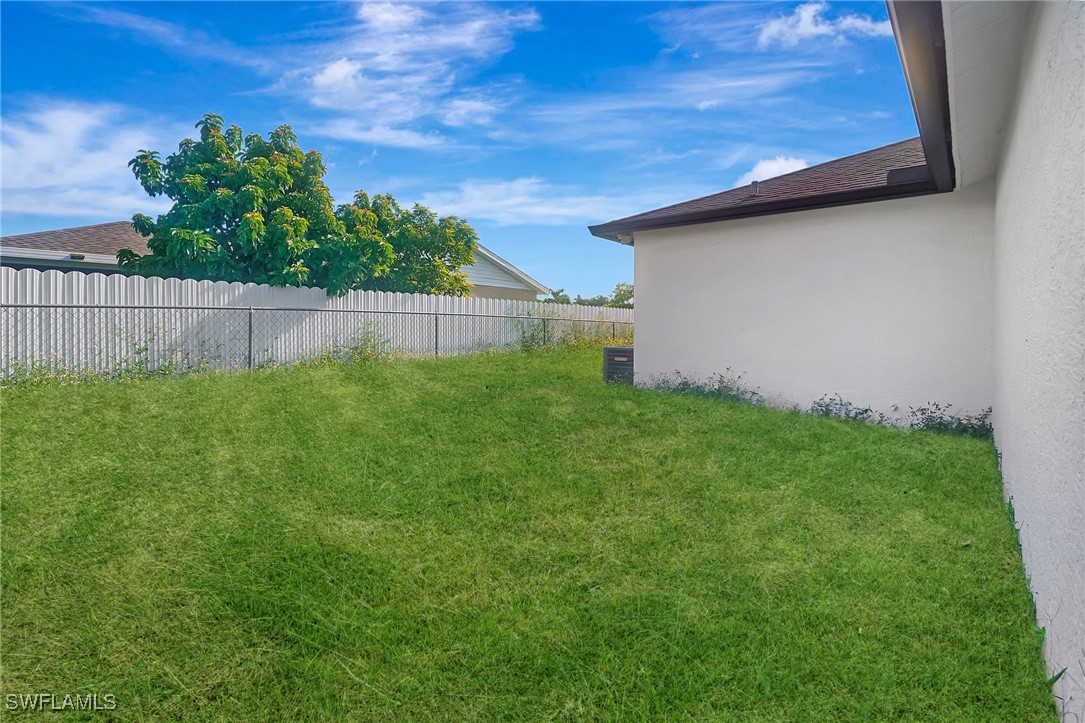 4 Bed SingleFamilyResidence for Sale in Fort Myers, photo 39