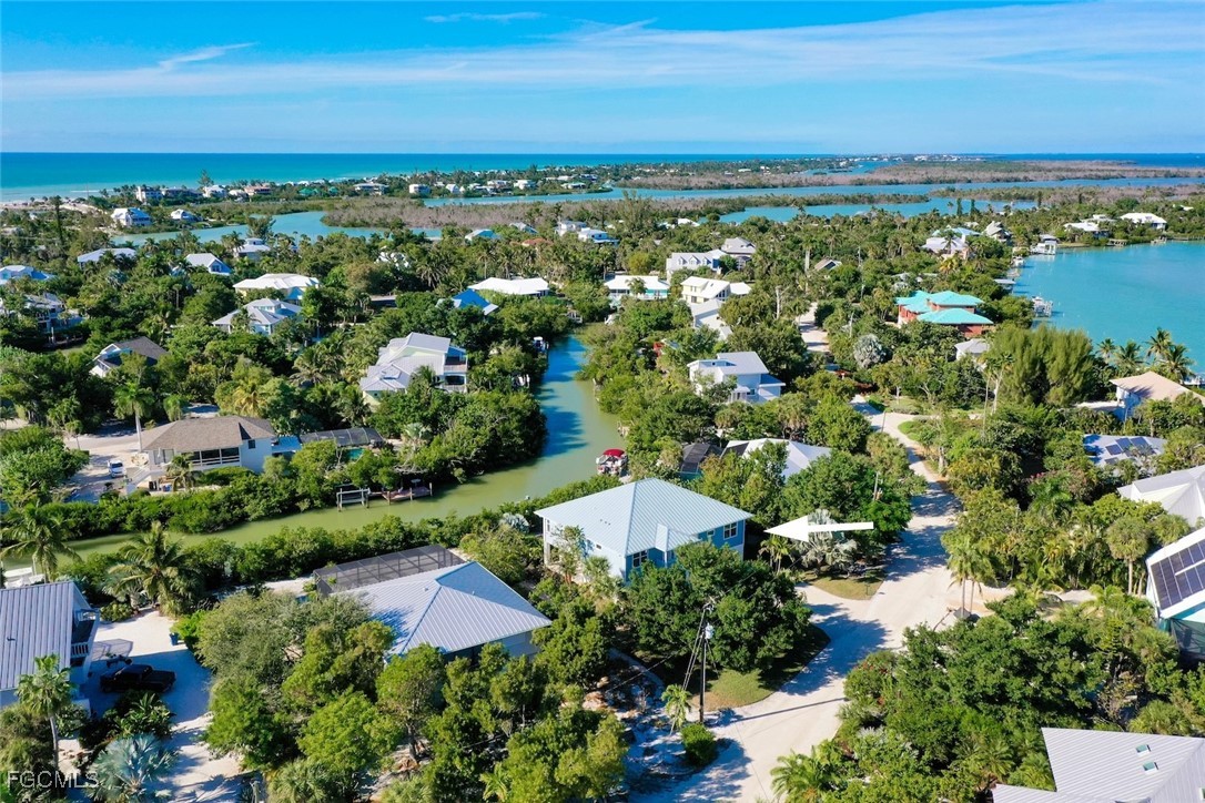 4 Bed Waterfront Home for Sale in Del Sega, photo 39