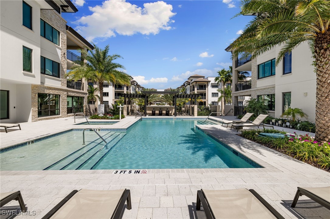 3 Bed Condominium for Sale in Naples, photo 39