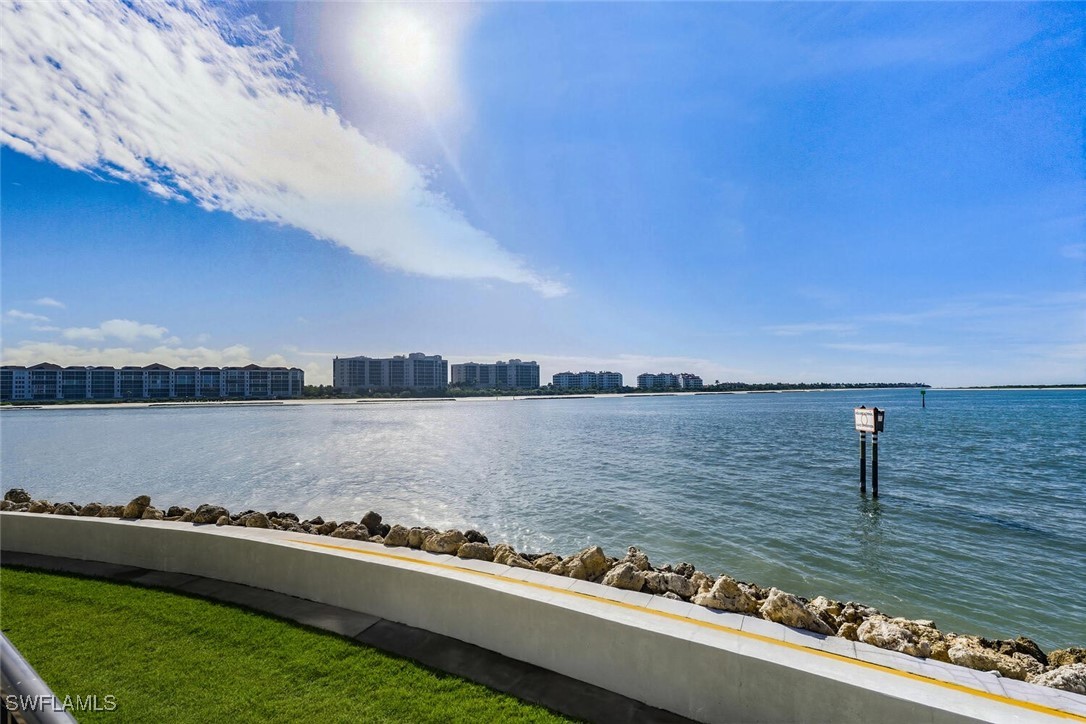 2 Bed Waterfront Home for Sale in Naples, photo 39