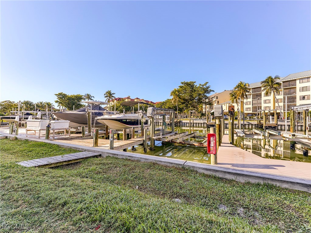 2 Bed Waterfront Home for Sale in Fort Myers Beach, photo 39