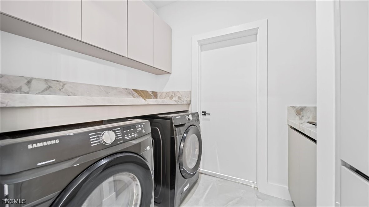 3 Bed Pool Home for Sale in Port Charlotte, photo 39