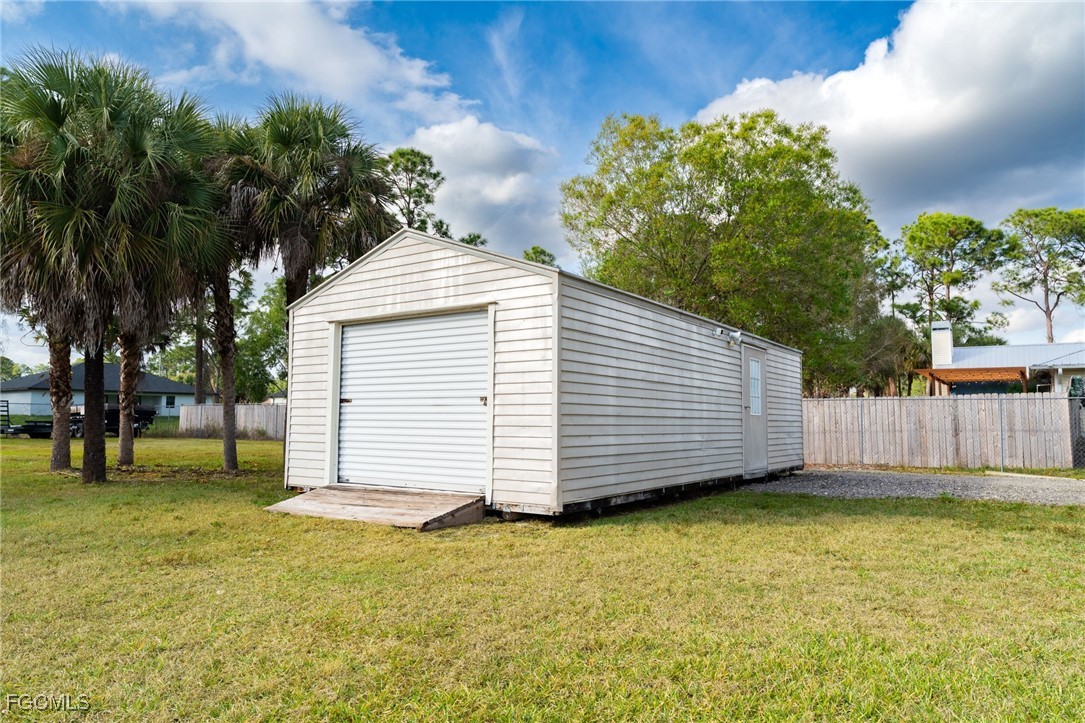 4 Bed SingleFamilyResidence for Sale in Lehigh Acres, photo 39