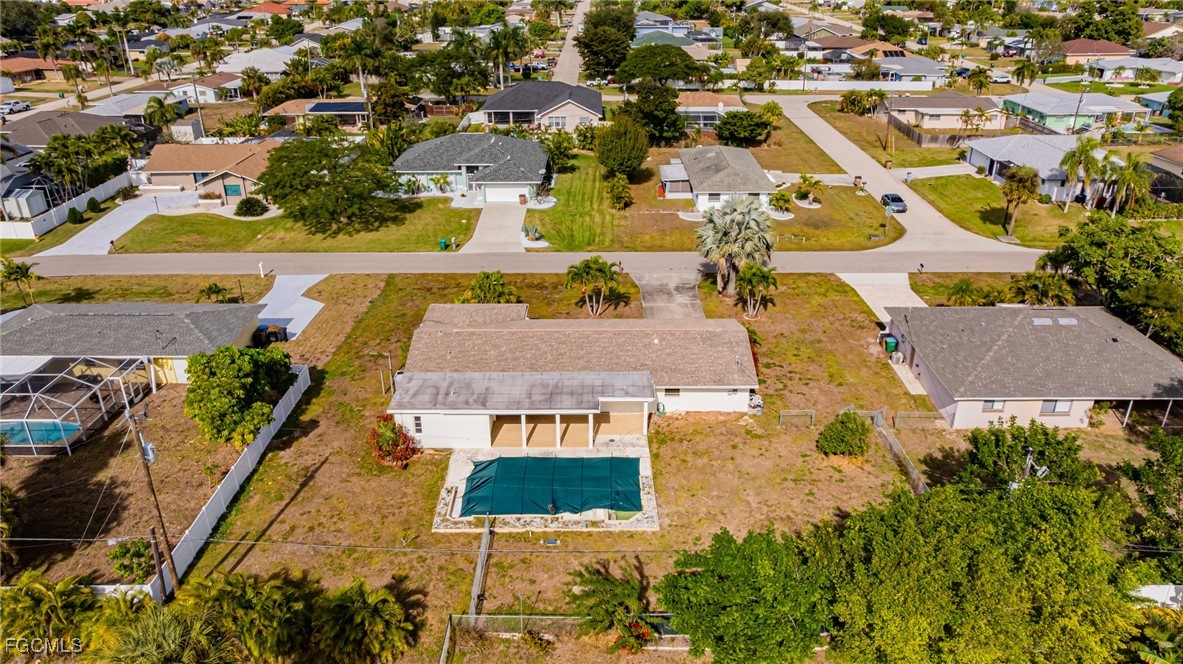 3 Bed Pool Home for Sale in Cape Coral, photo 39