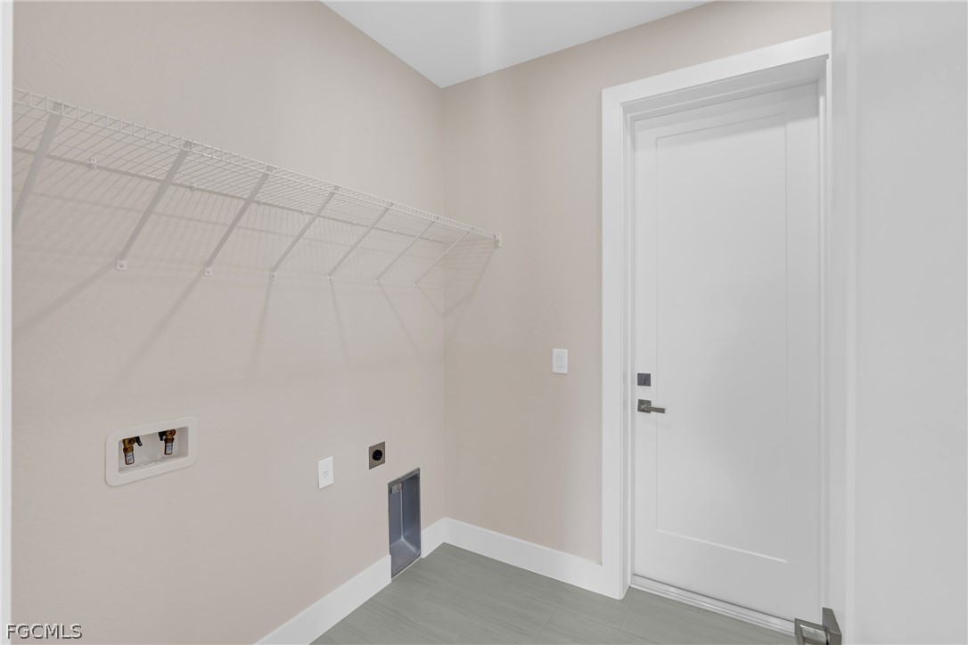 3 Bed SingleFamilyResidence for Sale in Port Labelle, photo 39