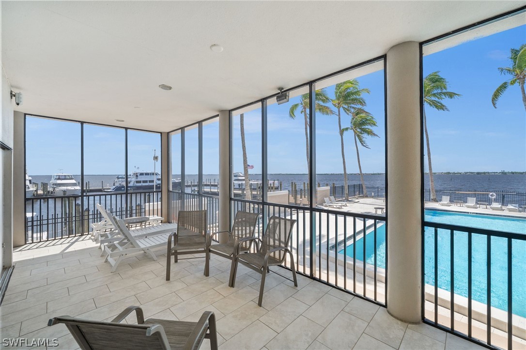 2 Bed Waterfront Home for Sale in Fort Myers, photo 39