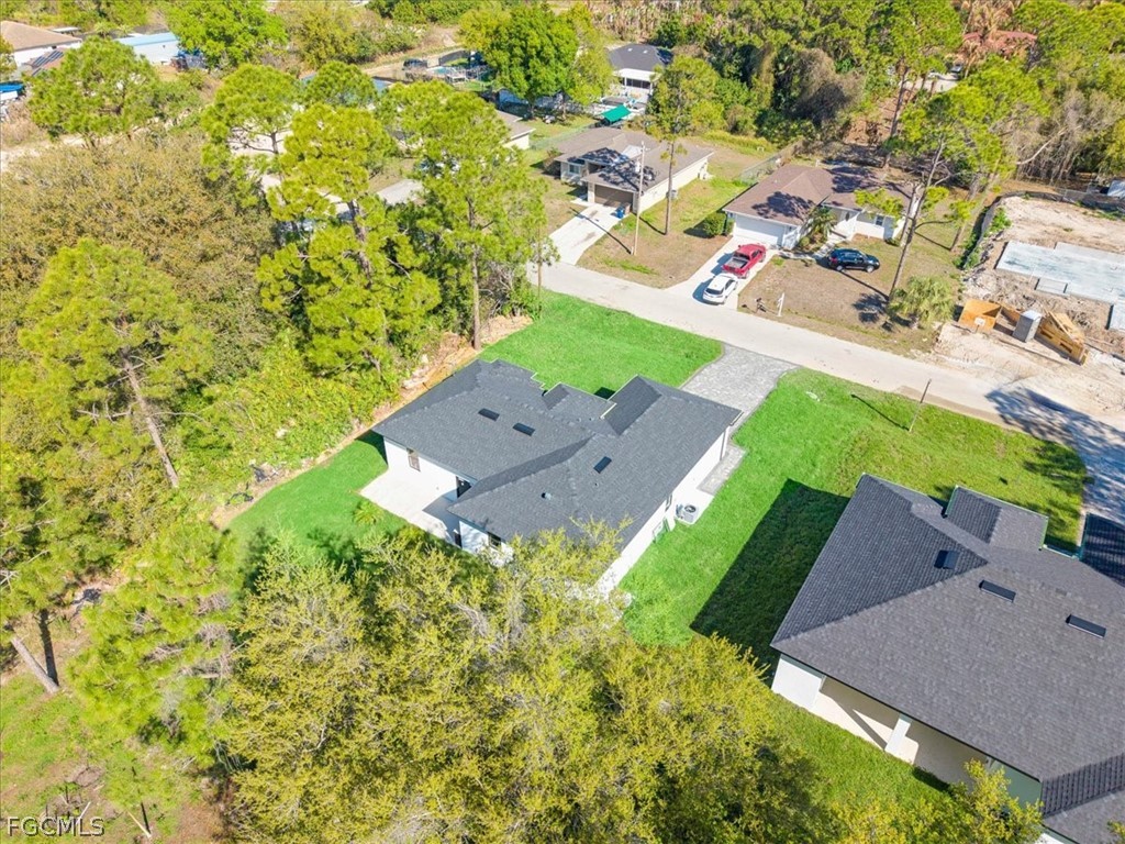 4 Bed SingleFamilyResidence for Sale in Lehigh Acres, photo 39