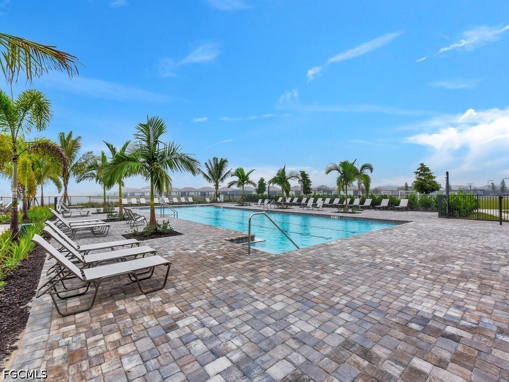 5 Bed SingleFamilyResidence for Sale in Timber Creek, photo 39