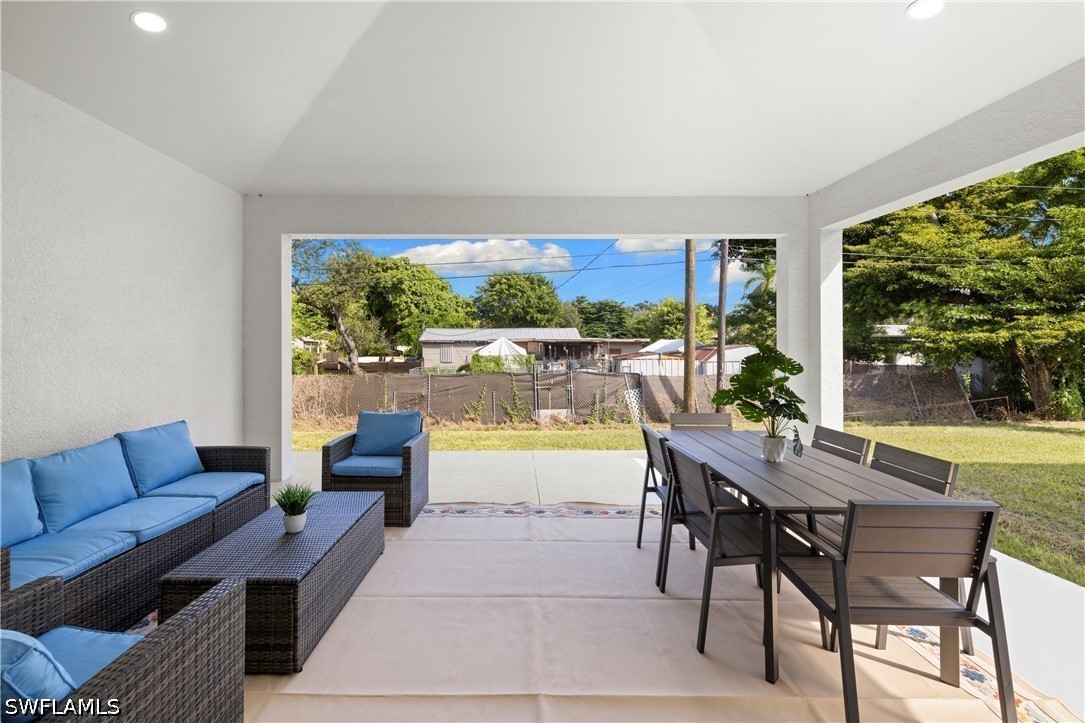 4 Bed SingleFamilyResidence for Sale in Naples, photo 39