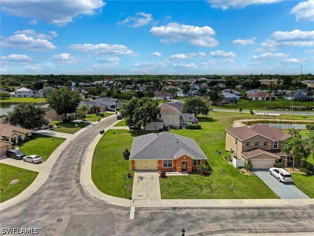 4 Bed SingleFamilyResidence for Sale in Town Lakes, photo 39