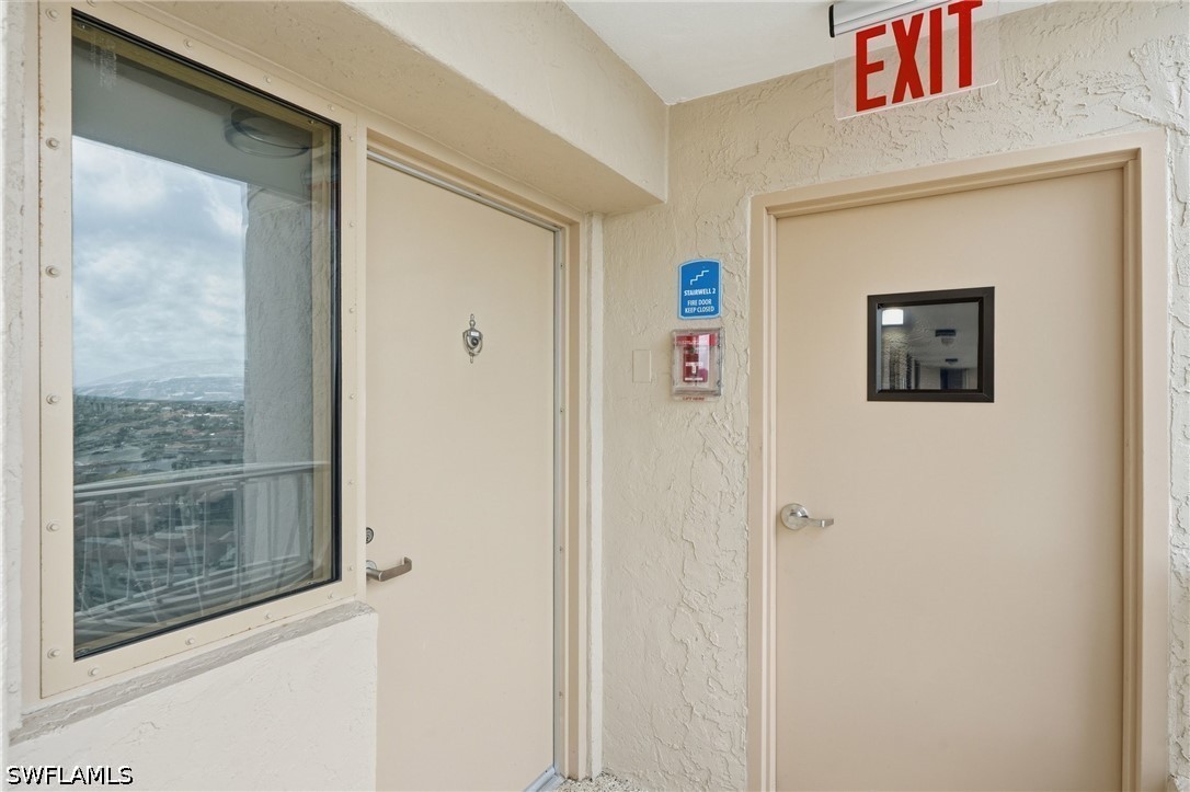2 Bed Waterfront Home for Sale in Marco Island, photo 39