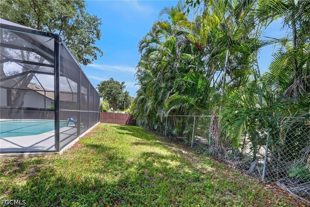 3 Bed Pool Home for Sale in San Carlos Park, photo 39