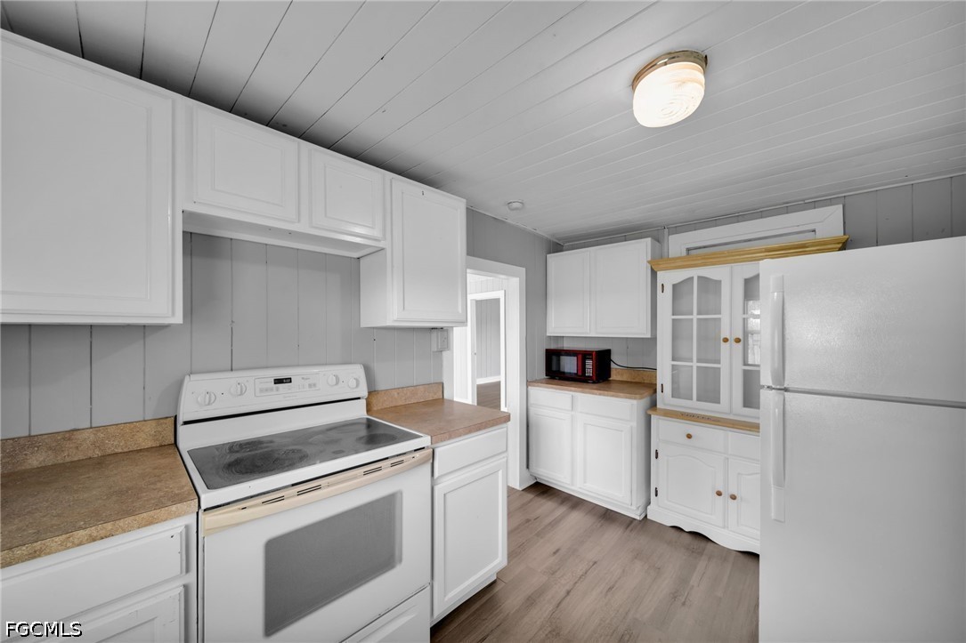 4 Bed SingleFamilyResidence for Sale in Alva, photo 39