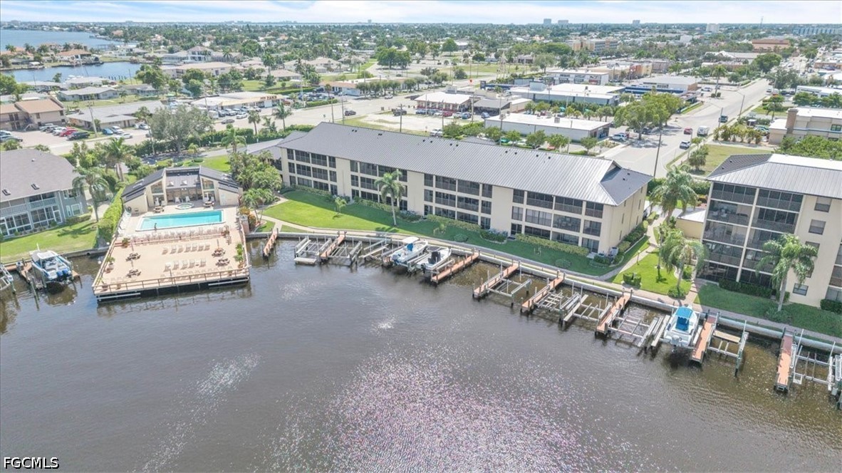 2 Bed Waterfront Home for Sale in Cape Coral, photo 39