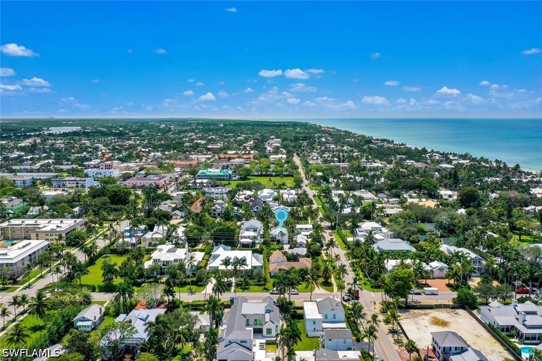4 Bed SingleFamilyResidence for Sale in Naples, photo 39
