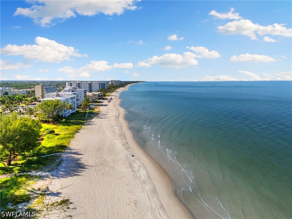 2 Bed Waterfront Home for Sale in Naples, photo 39