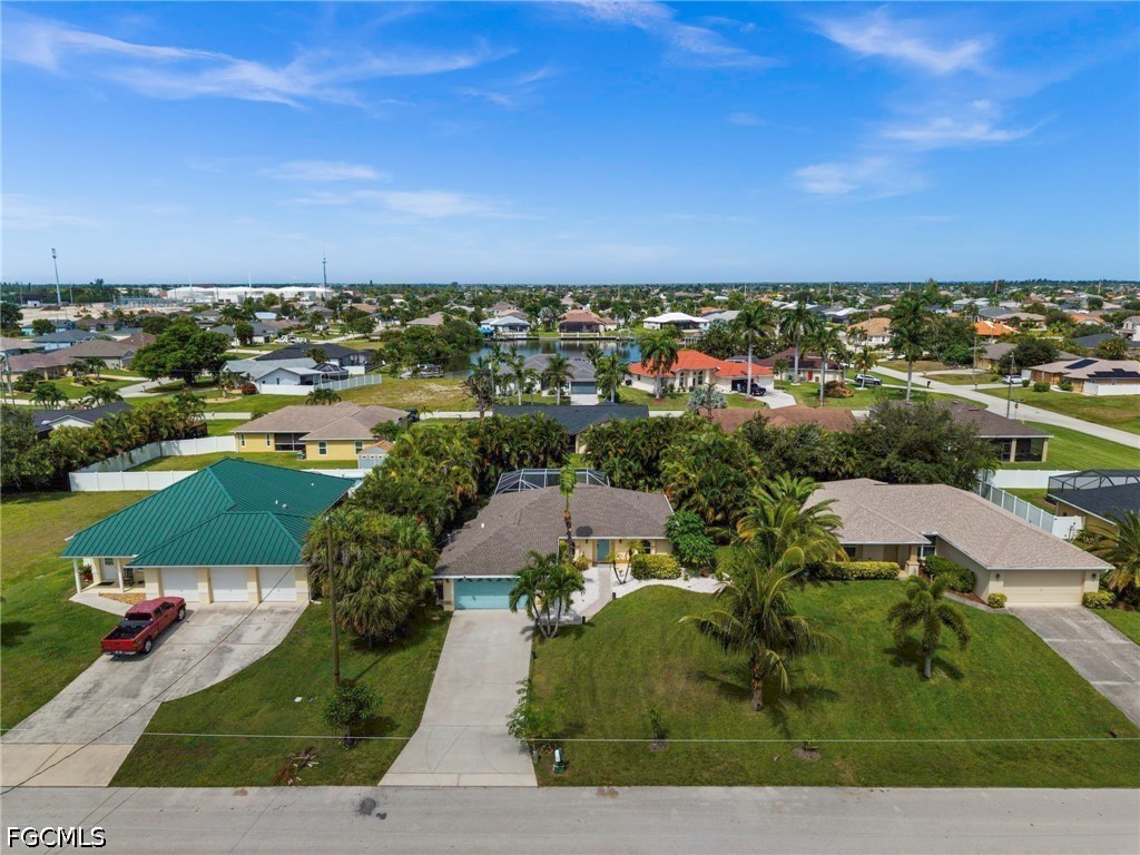 3 Bed Pool Home for Sale in Cape Coral, photo 39