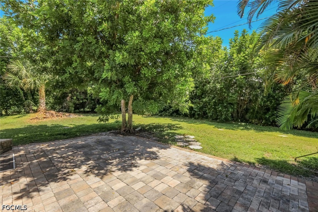 3 Bed SingleFamilyResidence for Sale in Cape Coral, photo 39