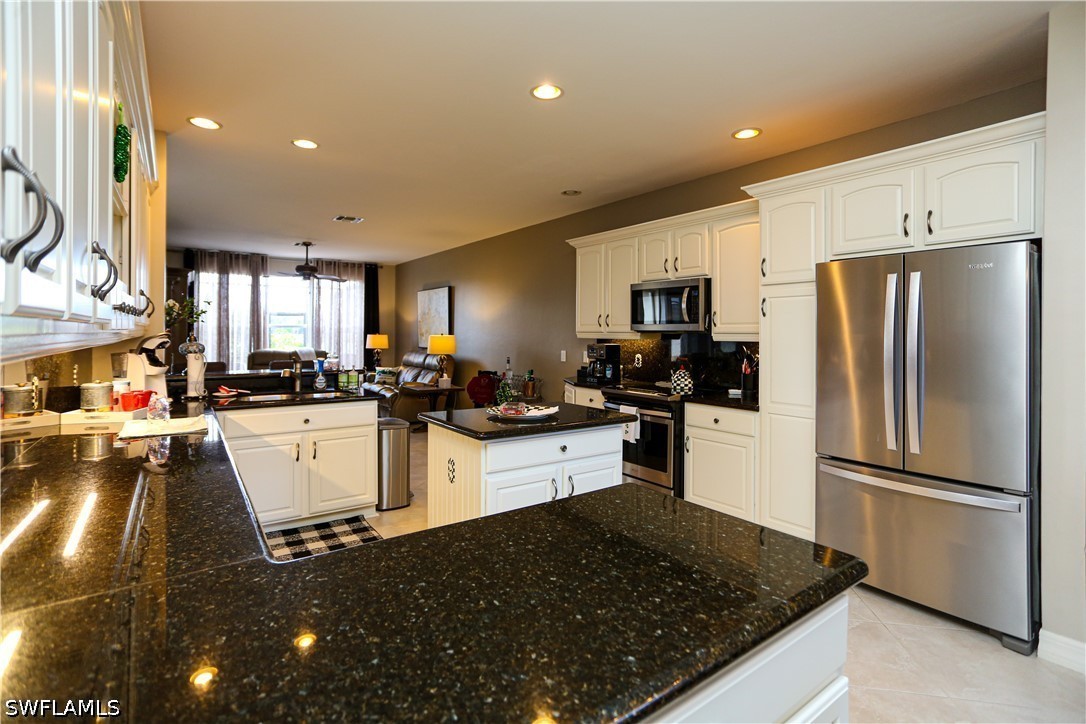 3 Bed Waterfront Home for Sale in Naples, photo 39