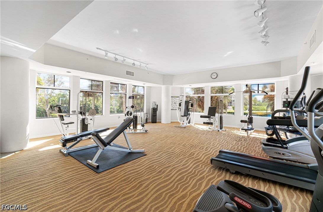 1 Bed Waterfront Home for Sale in Bonita Springs, photo 39