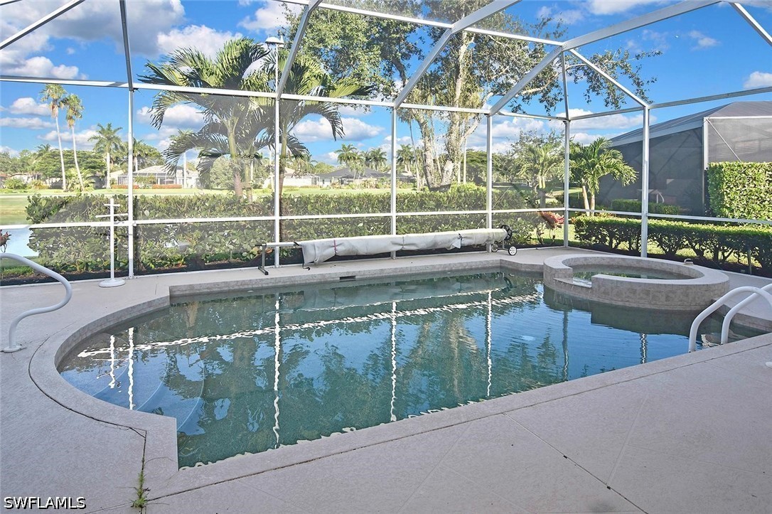 2 Bed Pool Home for Sale in Veranda, photo 39