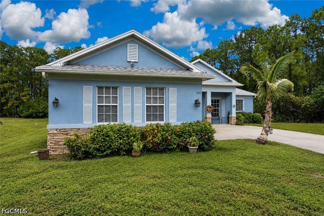 3 Bed Pool Home for Sale in Lehigh Acres, photo 39