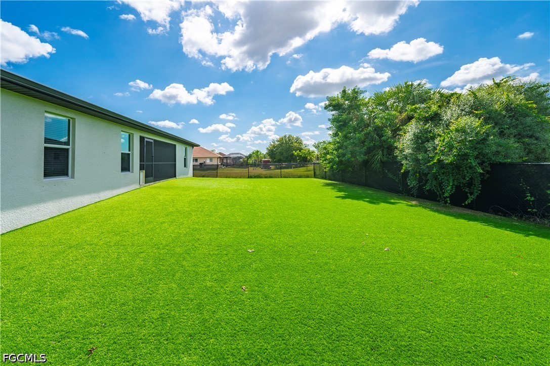 4 Bed SingleFamilyResidence for Sale in Cape Coral, photo 39