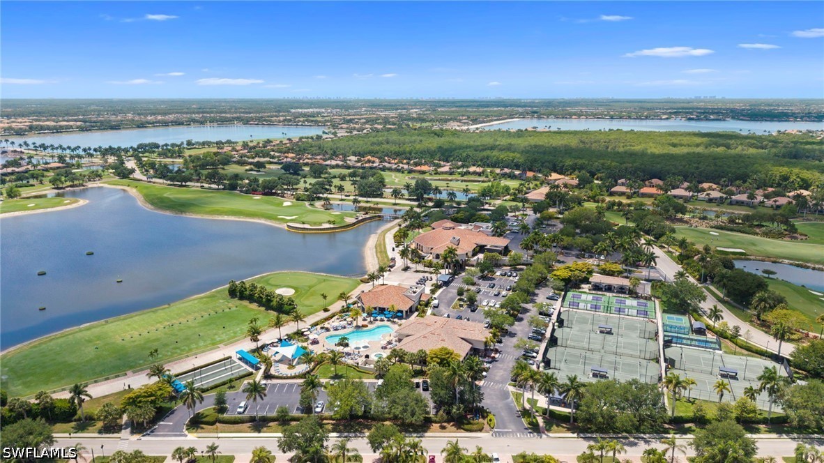 2 Bed Condominium for Sale in Heritage Bay, photo 39