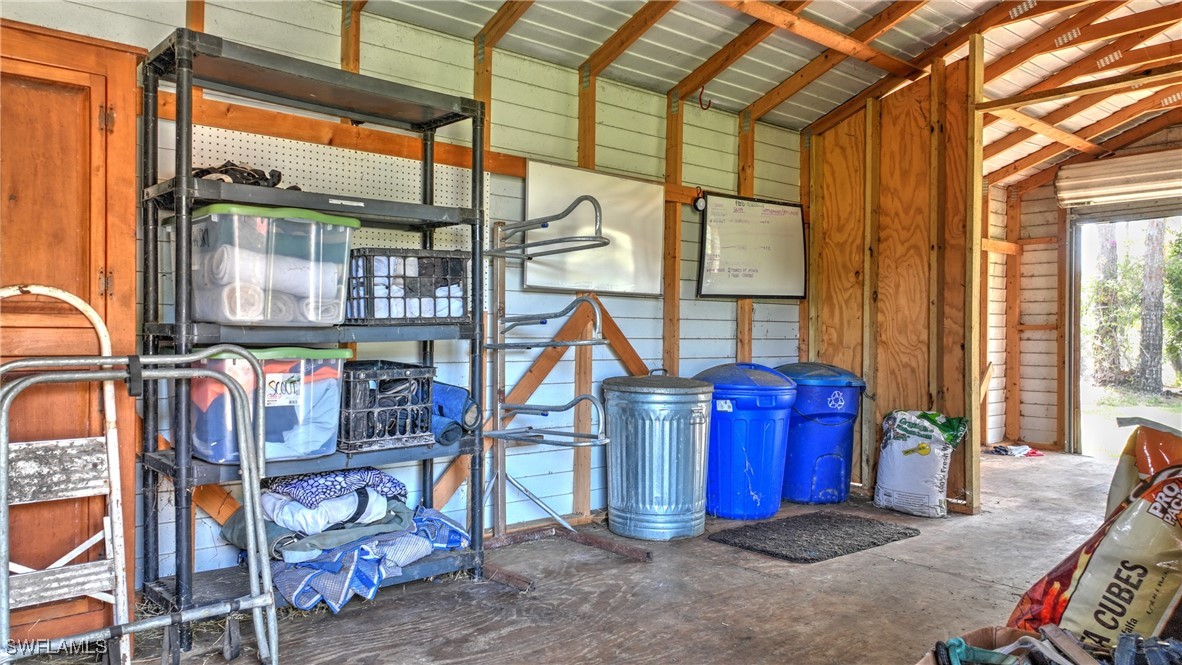 2 Bed SingleFamilyResidence for Sale in North Fort Myers, photo 40