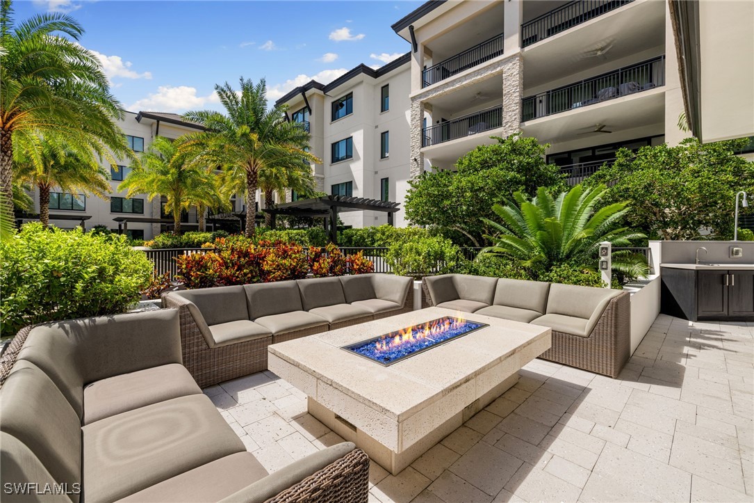 3 Bed Condominium for Sale in Naples, photo 40