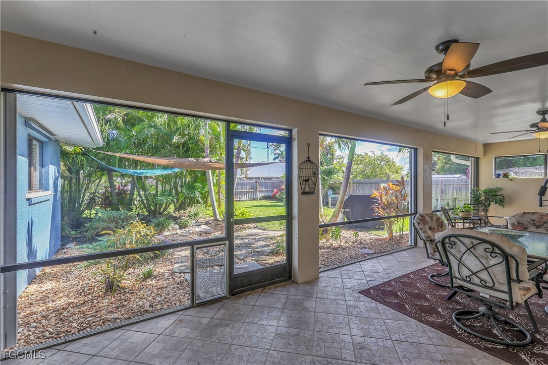 3 Bed SingleFamilyResidence for Sale in Cape Coral, photo 40