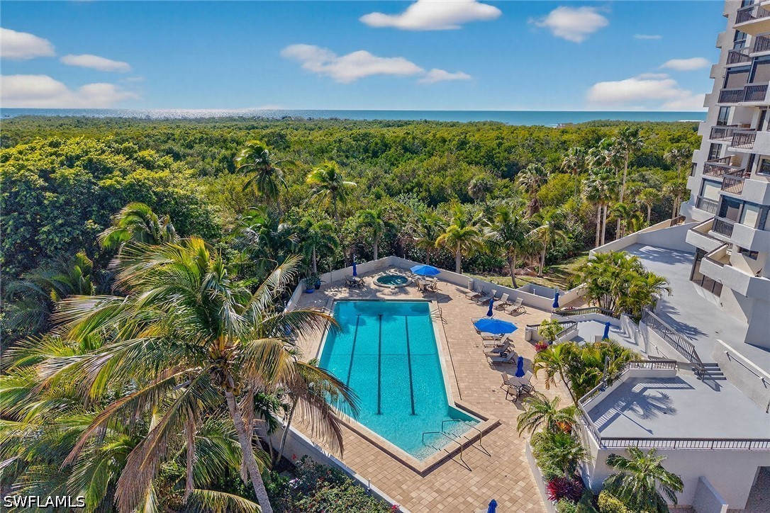 3 Bed Condominium for Sale in Grosvenor, photo 40