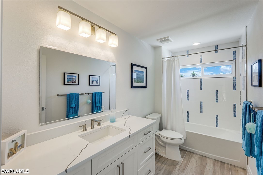 3 Bed Pool Home for Sale in Vanderbilt Lakes, photo 40