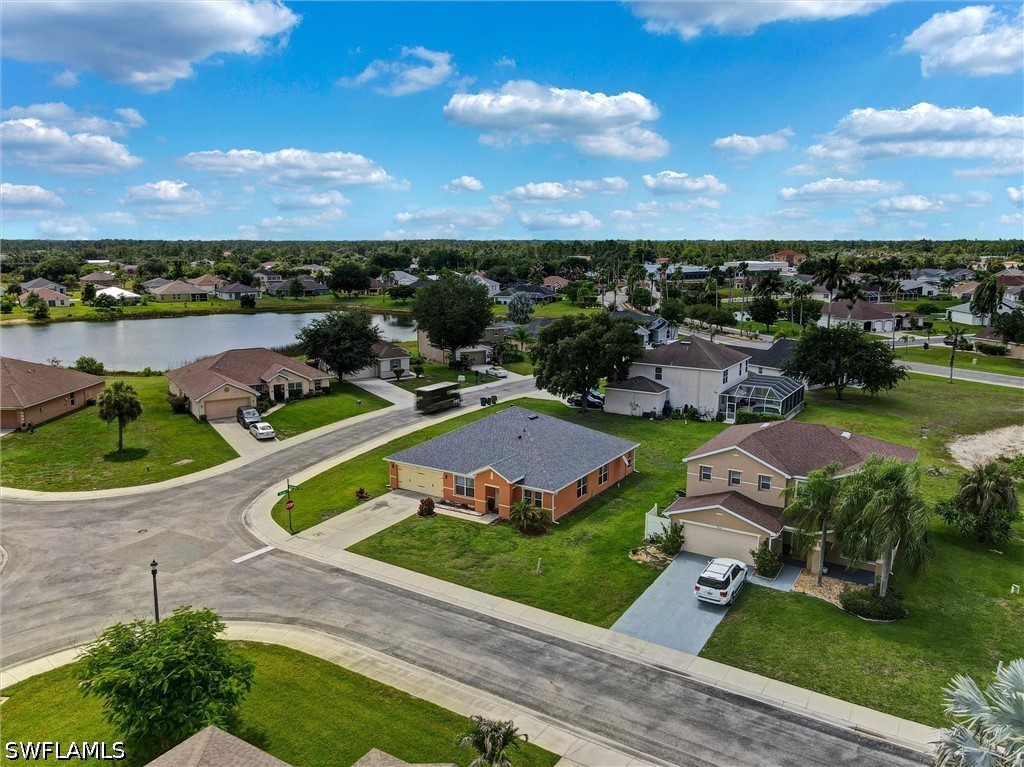 4 Bed SingleFamilyResidence for Sale in Town Lakes, photo 40