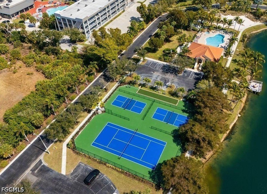 2 Bed Waterfront Home for Sale in Fort Myers, photo 40