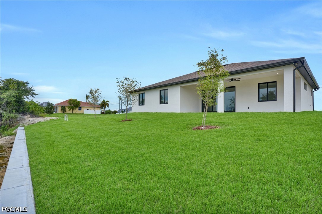 3 Bed Waterfront Home for Sale in Cape Coral, photo 40