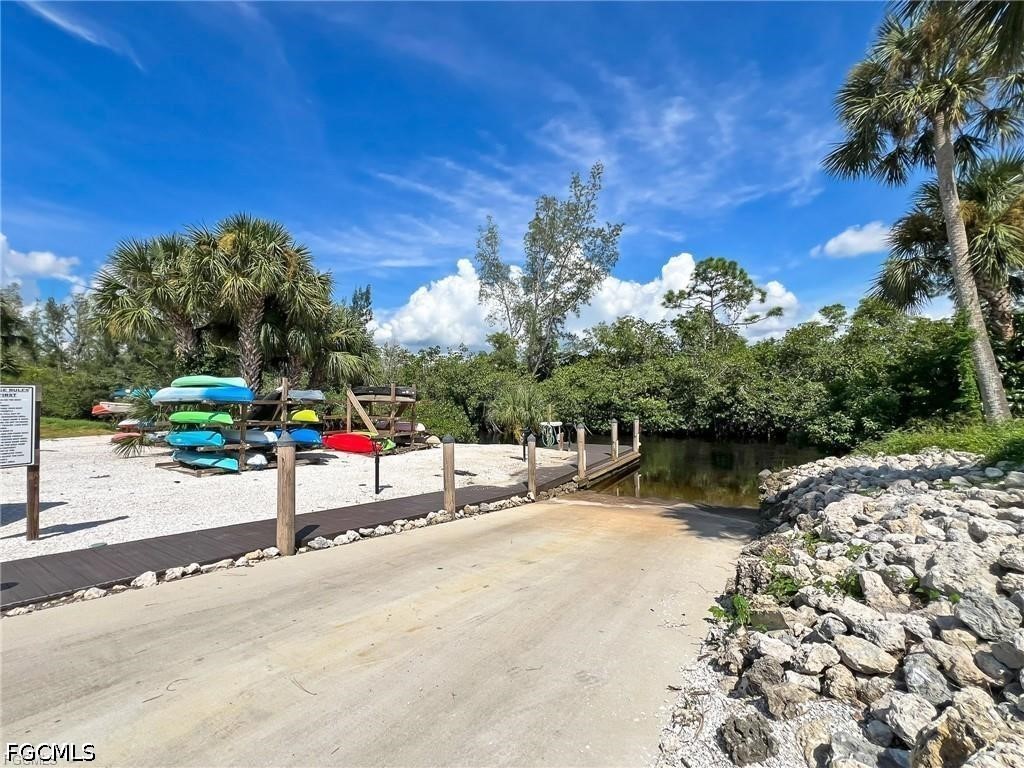 2 Bed Waterfront Home for Sale in Fort Myers, photo 40